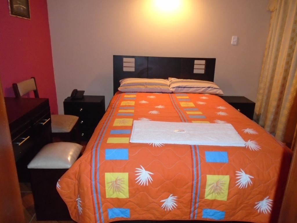 Hotel El Ejido Quito Quarto foto